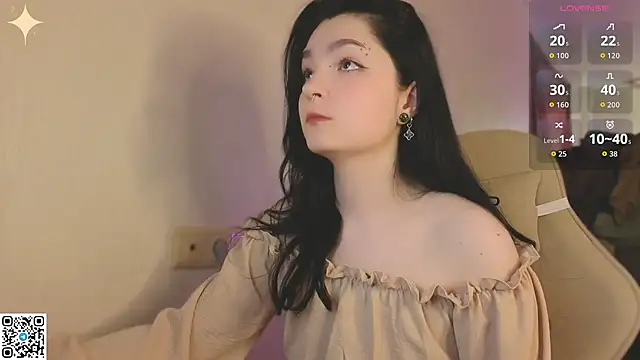 Luna Moon13 online show from 05-06-26, 03:13