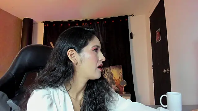 Snapshot of Vicky_Angeel chatting on 05-07-26, 01:27 Vicky Angeel online show from 05-07-26, 01:27