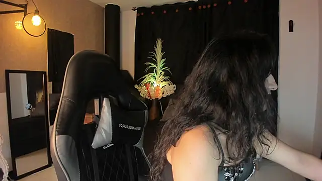 Snapshot of Vicky_Angeel chatting on 06-11-26, 03:15 Vicky Angeel online show from 06-11-26, 03:15