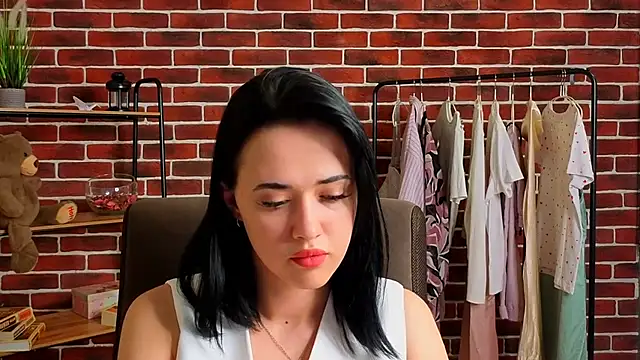 Snapshot of FrancessGonzalez chatting on 03-30-26, 01:23 FrancessGonzalez online show from 03-30-26, 01:23