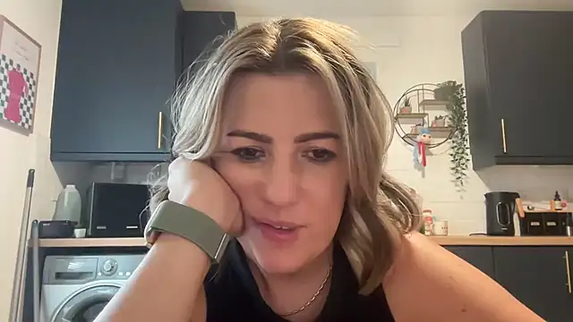 annabellewarick online show from 07-19-26, 07:17