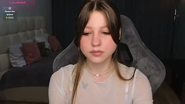 Kristy Bell1 online show from 04-22-26, 10:11