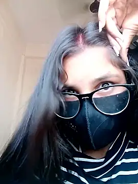 Divya3107 online show from 04-22-26, 04:37