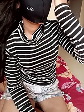 Snapshot of Divya3107 chatting on 06-04-26, 03:12 Divya3107 online show from 06-04-26, 03:12