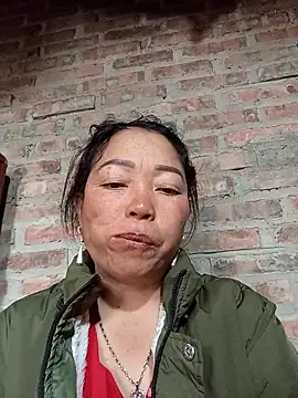 Yellow-pink online show from 03-10-26, 08:08