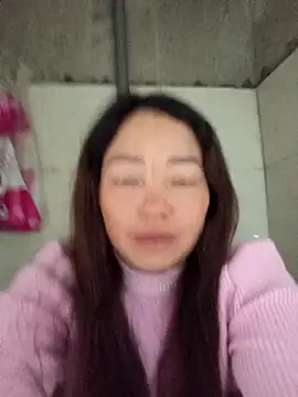 Yellow-pink online show from 03-15-26, 11:33