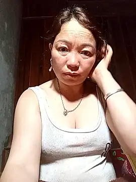 Yellow-pink online show from 05-11-26, 11:02