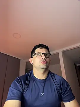 TroyeSavage online show from 06-05-26, 10:32