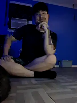 Snapshot of derek0_17 chatting on 05-12-26, 05:26 derek0 17 online show from 05-12-26, 05:26