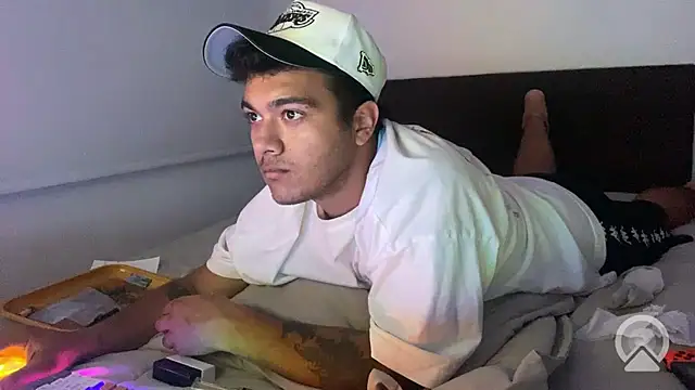 Snapshot of brian_ocockner chatting on 03-09-26, 02:37 brian ocockner online show from 03-09-26, 02:37