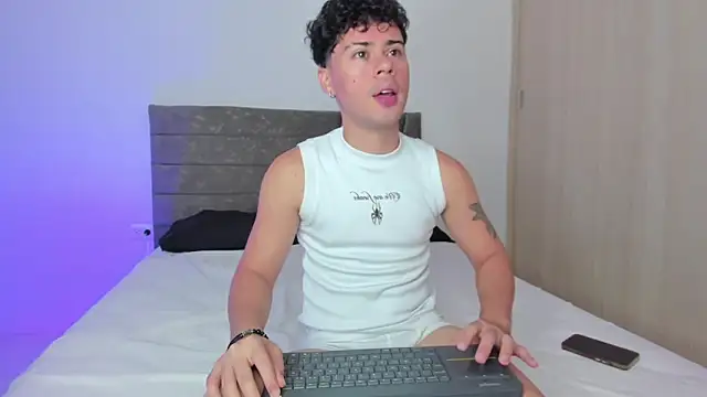 Soft Temptationxx online show from 04-14-26, 11:49