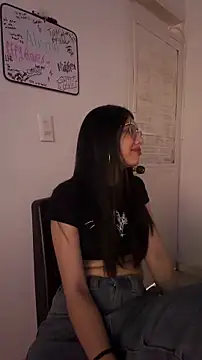Cloebennet013 online show from 05-14-26, 11:17