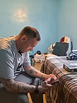 Brandon23xxxgb online show from 04-29-26, 08:15