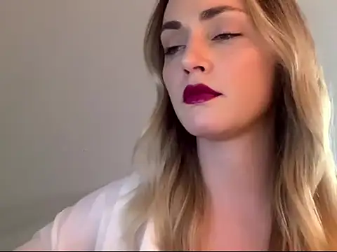 ScarlettSensitive online show from 04-02-26, 03:31