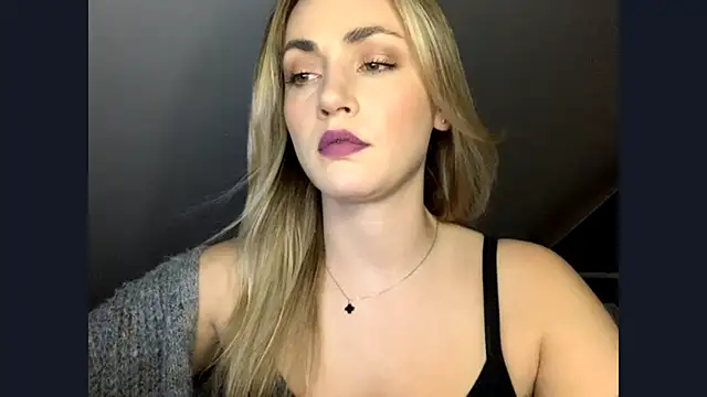 ScarlettSensitive online show from 05-08-26, 02:33