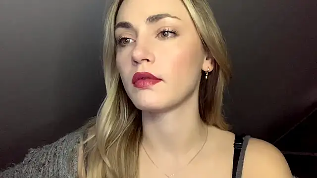 ScarlettSensitive online show from 05-18-26, 06:19