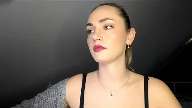 ScarlettSensitive online show from 05-25-26, 06:41