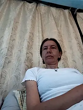 Snapshot of Tania9876 chatting on 06-14-26, 06:37 Tania9876 online show from 06-14-26, 06:37