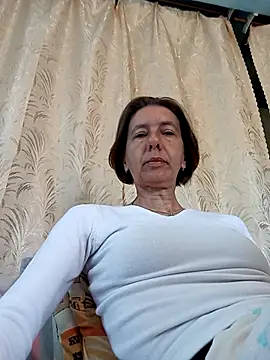 Snapshot of Tania9876 chatting on 06-17-26, 07:11 Tania9876 online show from 06-17-26, 07:11