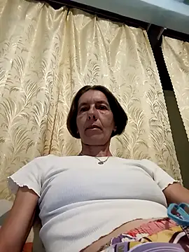 Snapshot of Tania9876 chatting on 06-28-26, 07:31 Tania9876 online show from 06-28-26, 07:31