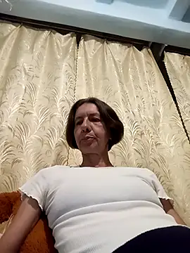 Snapshot of Tania9876 chatting on 07-10-26, 07:27 Tania9876 online show from 07-10-26, 07:27