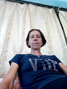 Snapshot of Tania9876 chatting on 07-15-26, 07:13 Tania9876 online show from 07-15-26, 07:13