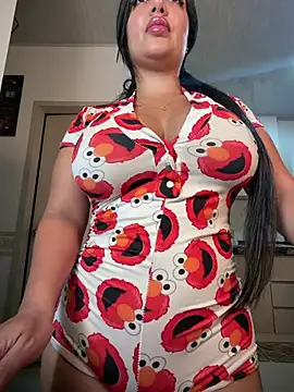 Snapshot of Serafina_del_Mar__ chatting on 07-18-26, 01:32 Serafina del Mar online show from 07-18-26, 01:32
