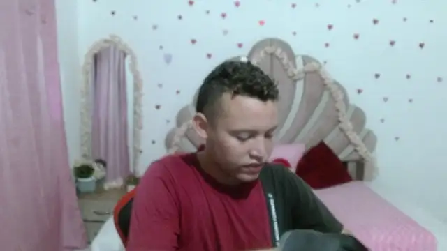 Snapshot of sven_fox723 chatting on 06-04-26, 12:44 sven fox723 online show from 06-04-26, 12:44