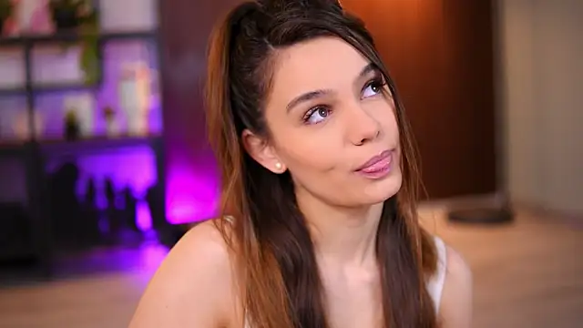 Lena Laurent online show from 03-28-26, 10:15