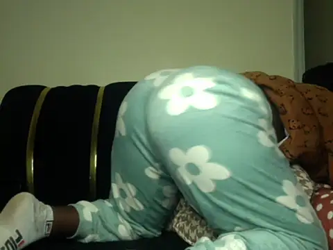 Sexxybella  online show from 04-28-26, 03:22