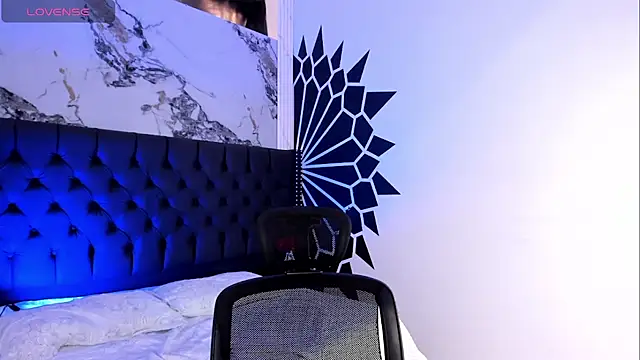 NicoKinggs  online show from 04-20-26, 01:25