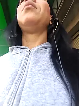 Camillemonroe  online show from 04-27-26, 11:30