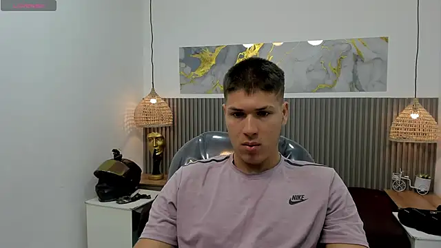 AlessandroFranco online show from 04-22-26, 01:01
