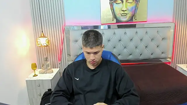 AlessandroFranco online show from 04-27-26, 01:42