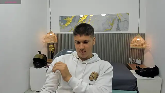 AlessandroFranco online show from 05-05-26, 01:19