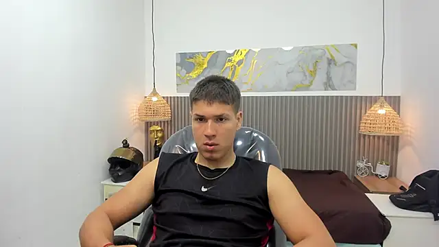 Snapshot of AlessandroFranco chatting on 05-12-26, 01:30 AlessandroFranco online show from 05-12-26, 01:30