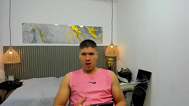 Snapshot of AlessandroFranco chatting on 06-11-26, 01:31 AlessandroFranco online show from 06-11-26, 01:31
