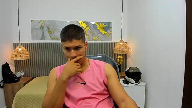 Snapshot of AlessandroFranco chatting on 06-18-26, 01:26 AlessandroFranco online show from 06-18-26, 01:26