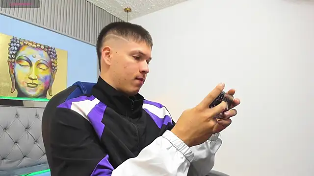 Snapshot of AlessandroFranco chatting on 06-20-26, 01:36 AlessandroFranco online show from 06-20-26, 01:36