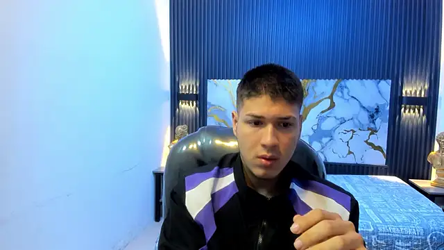 Snapshot of AlessandroFranco chatting on 06-25-26, 01:26 AlessandroFranco online show from 06-25-26, 01:26