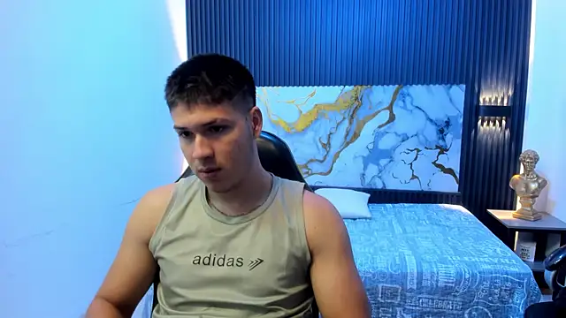 Snapshot of AlessandroFranco chatting on 06-26-26, 12:53 AlessandroFranco online show from 06-26-26, 12:53