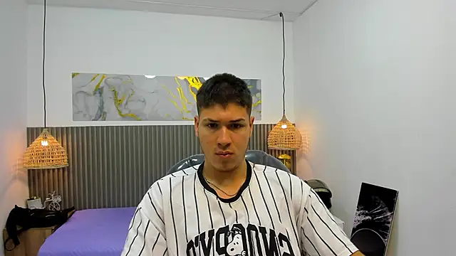 Snapshot of AlessandroFranco chatting on 06-27-26, 01:50 AlessandroFranco online show from 06-27-26, 01:50
