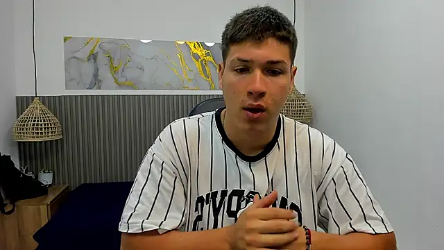 Snapshot of AlessandroFranco chatting on 07-21-26, 12:29 AlessandroFranco online show from 07-21-26, 12:29
