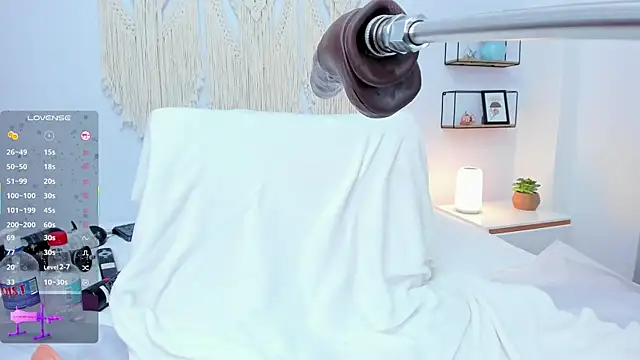 alexaa lovely online show from 04-16-26, 02:40