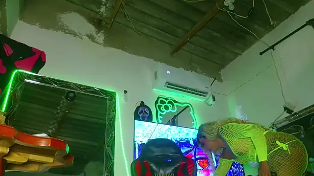 candy aass online show from 06-15-26, 09:28