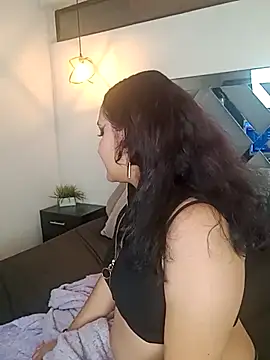 Liily Foxxy online show from 04-02-26, 10:46