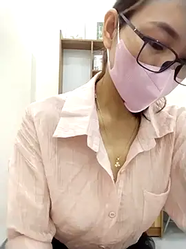 Mai phuong online show from 04-16-26, 12:11