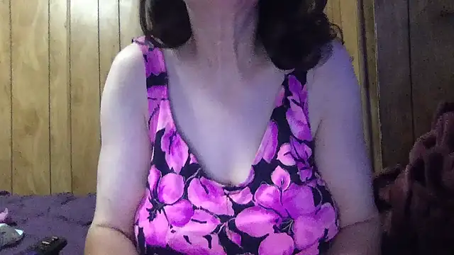 Snapshot of milfmichelle69 chatting on 05-27-26, 03:20 milfmichelle69 online show from 05-27-26, 03:20