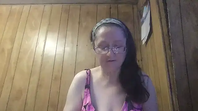 Snapshot of milfmichelle69 chatting on 06-15-26, 11:56 milfmichelle69 online show from 06-15-26, 11:56