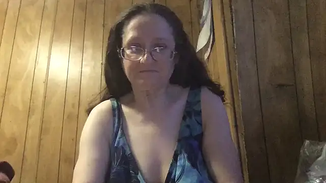 Snapshot of milfmichelle69 chatting on 07-11-26, 12:46 milfmichelle69 online show from 07-11-26, 12:46